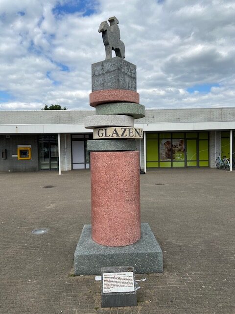 2020-06 Kunstwerk de Glazenap met oude bordje