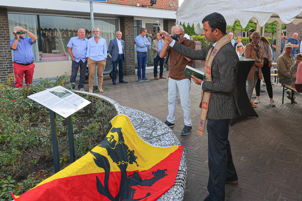 2020-09-07 Inzegening klok Spoorstraat-Grotestraat – foto van Adriaan de Roode 033