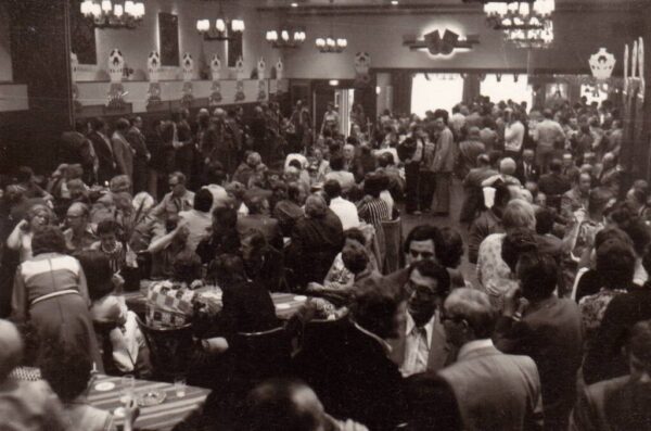 1975 50-jarig bestaan Tiglieja in de harmoniezaal